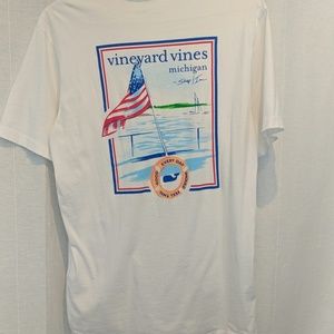 Mens Vineyard Vines Michigan shirt S small